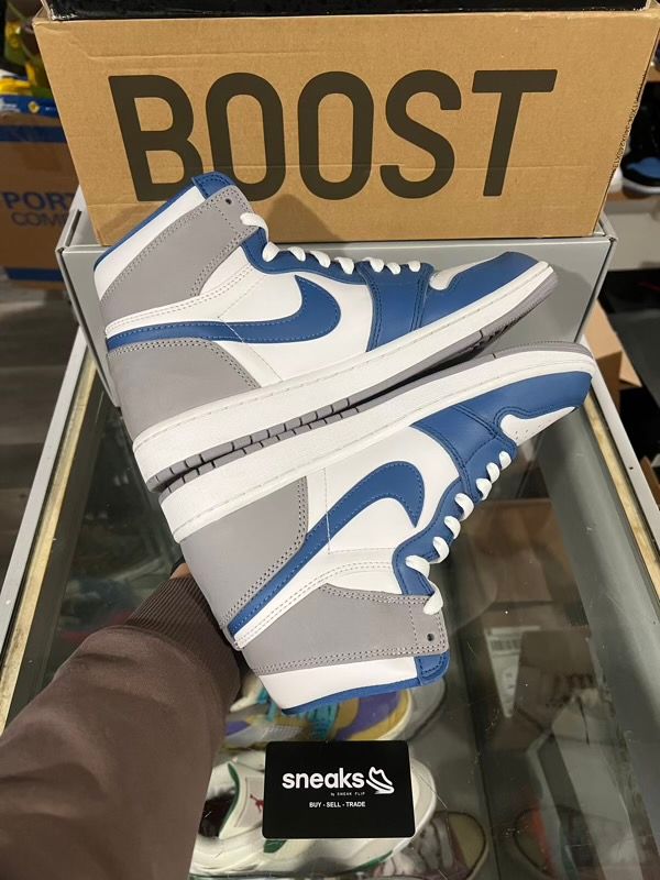 USED SIZE 9M Jordan 1 Retro High OG True Blue - USED NO BOX