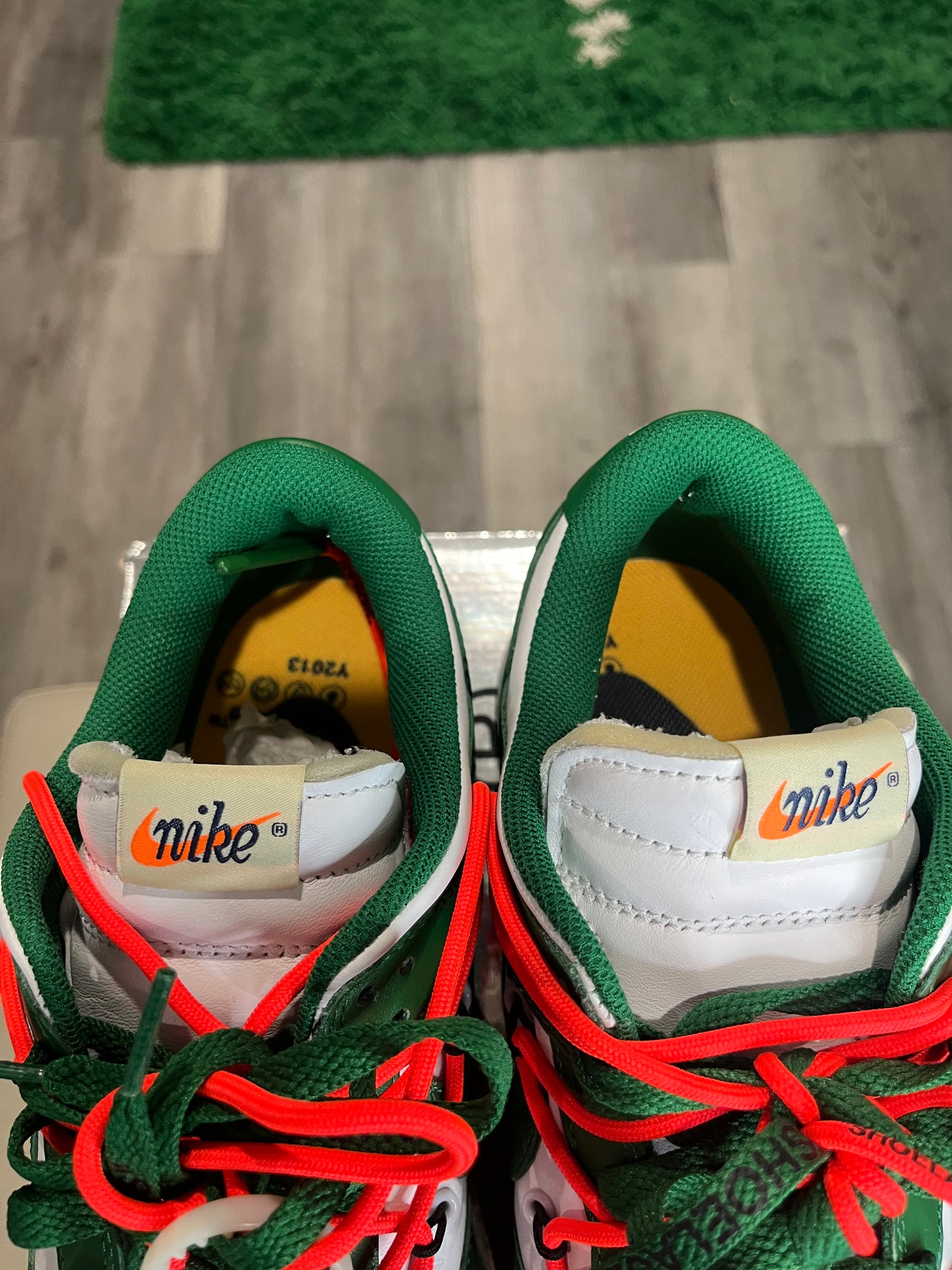 Off-White x Dunk Low Pine Green CT0856-100 USED SIZE 10M