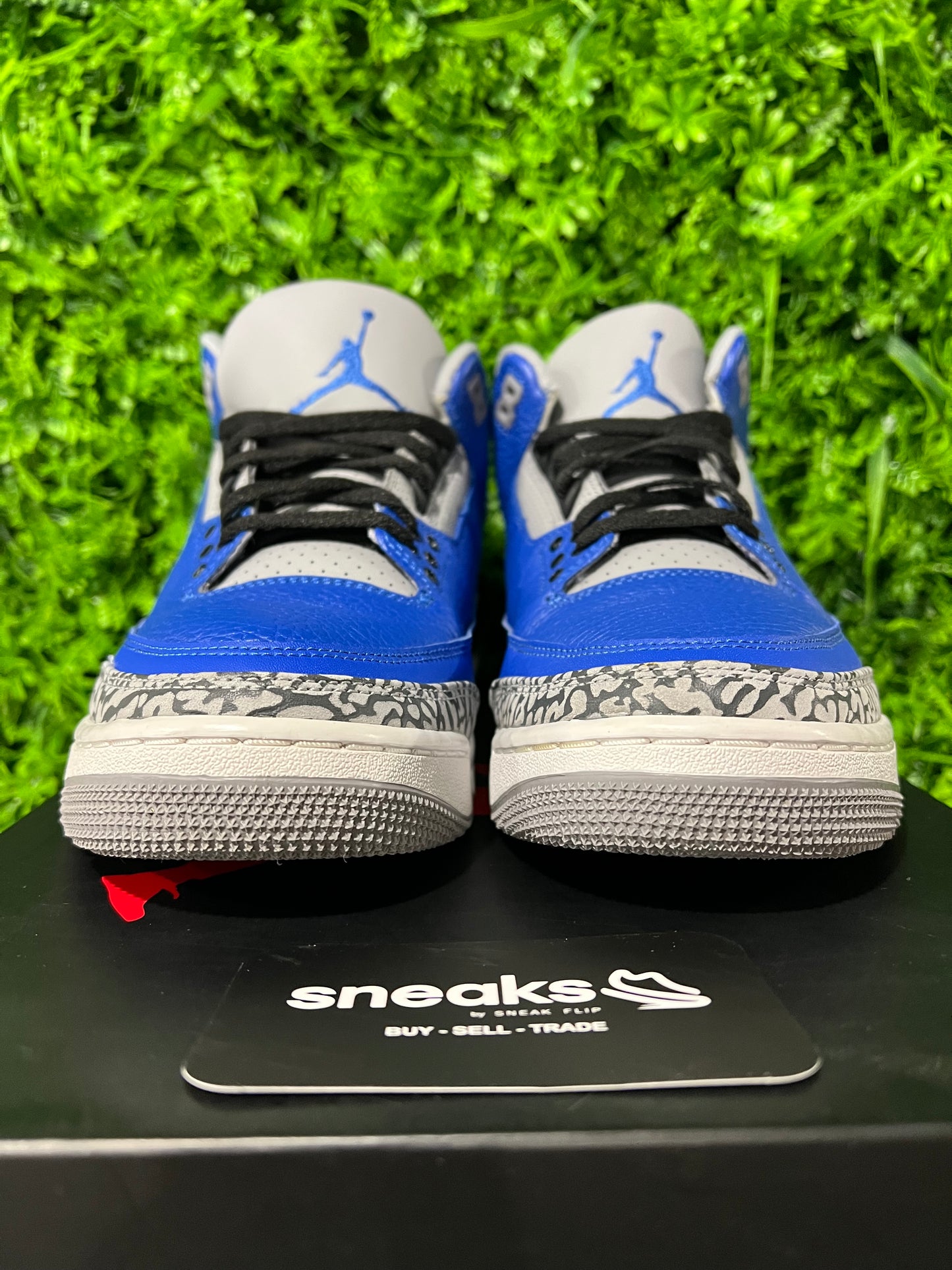 USED Air Jordan 3 Retro Varsity Royal CT8532-400 SIZE 9.5M OG ALL