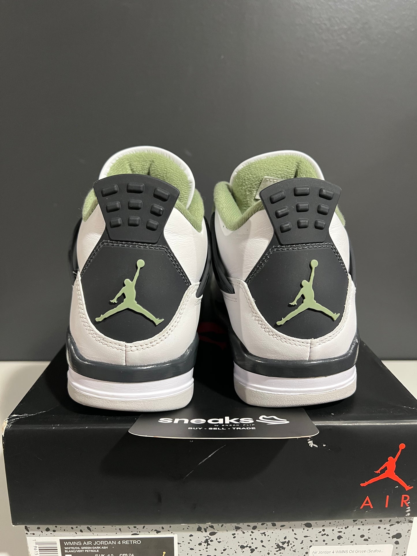 USED Wmns Air Jordan 4 Retro Seafoam AQ9129-103 SIZE 5.5M OG ALL AG25-328