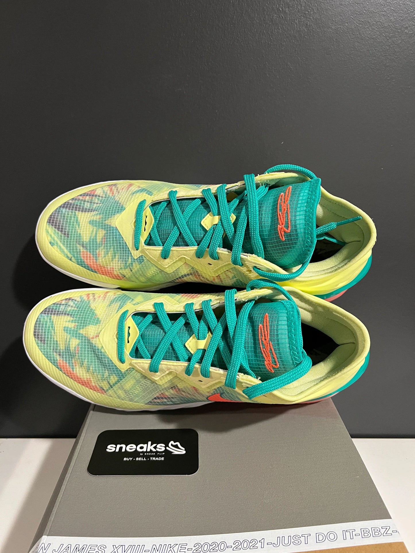 Nike LeBron 18 Low LeBronald Palmer