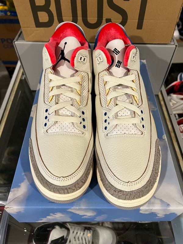 NEW SIZE 11.5M Air Jordan 3 Retro Seoul 2.0 - New (DAMAGED BOX LID)