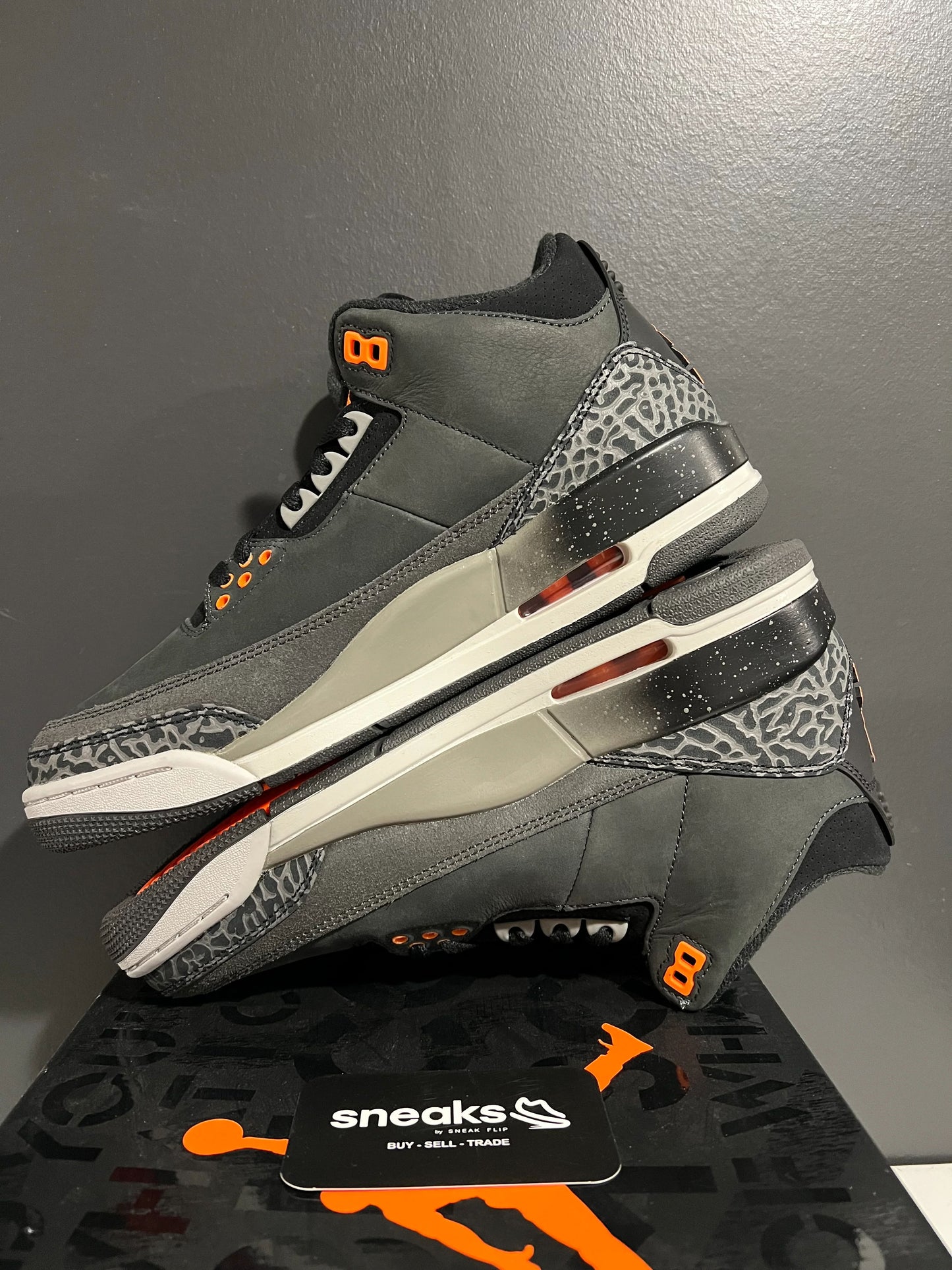 Jordan 3 Retro Fear Pack (2023)