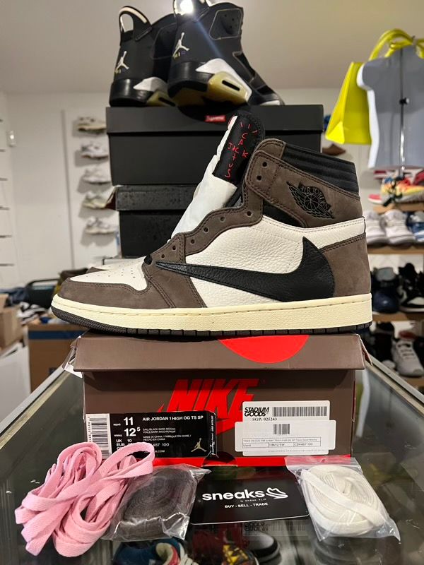 TRIED ON SIZE 11M Jordan 1 Retro High OG SP Travis Scott Mocha - Used