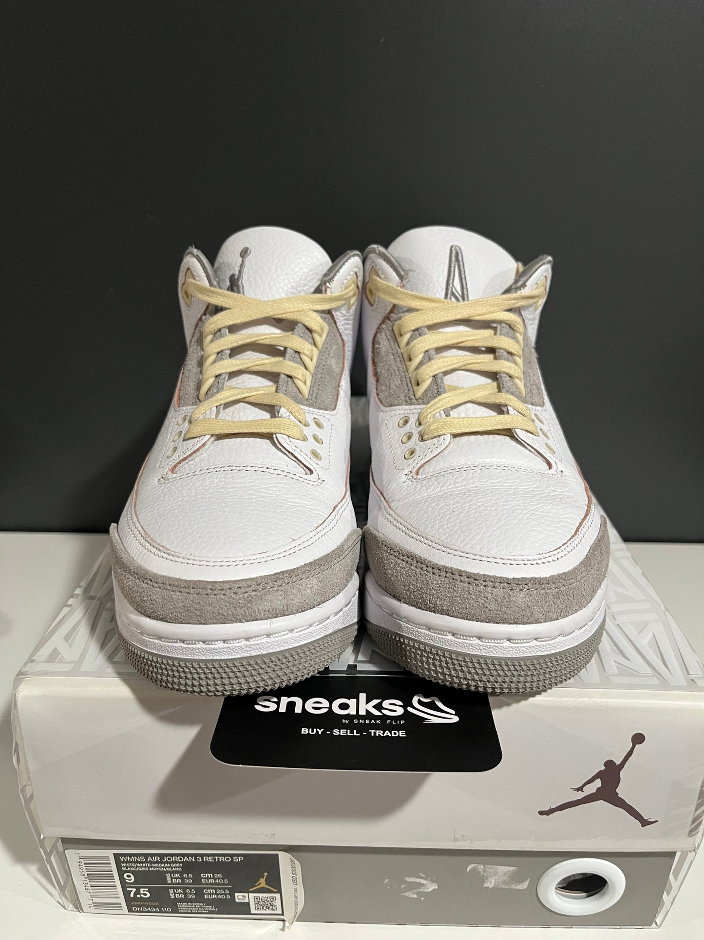 Jordan 3 Retro OG SP A Ma Maniére While You Were Sleeping (Women's) - Used