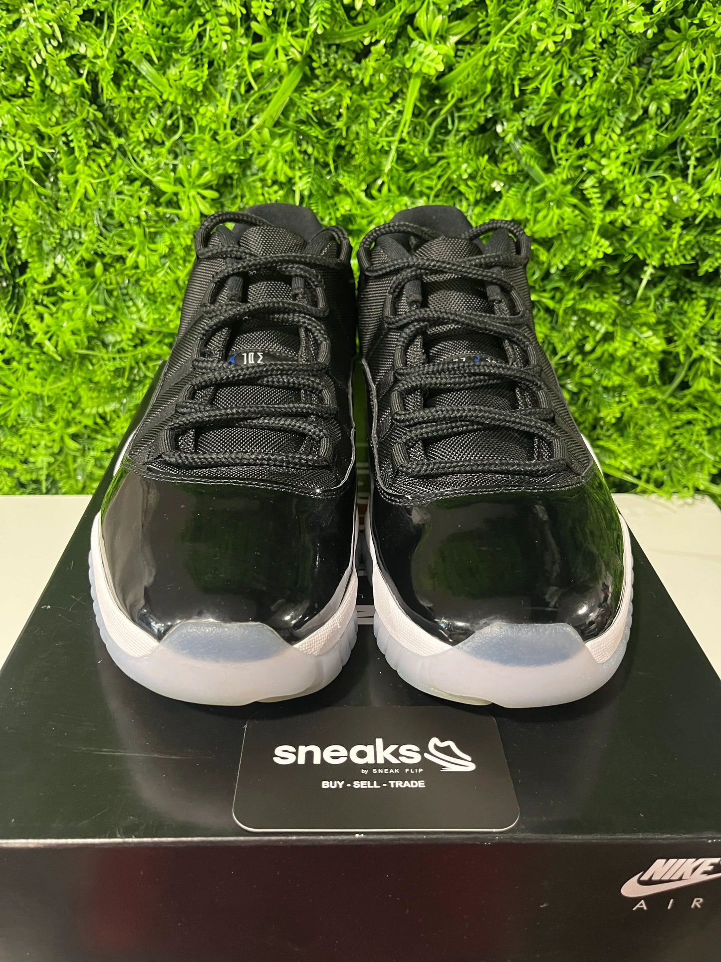 Jordan 11 Retro Low Space Jam - Used