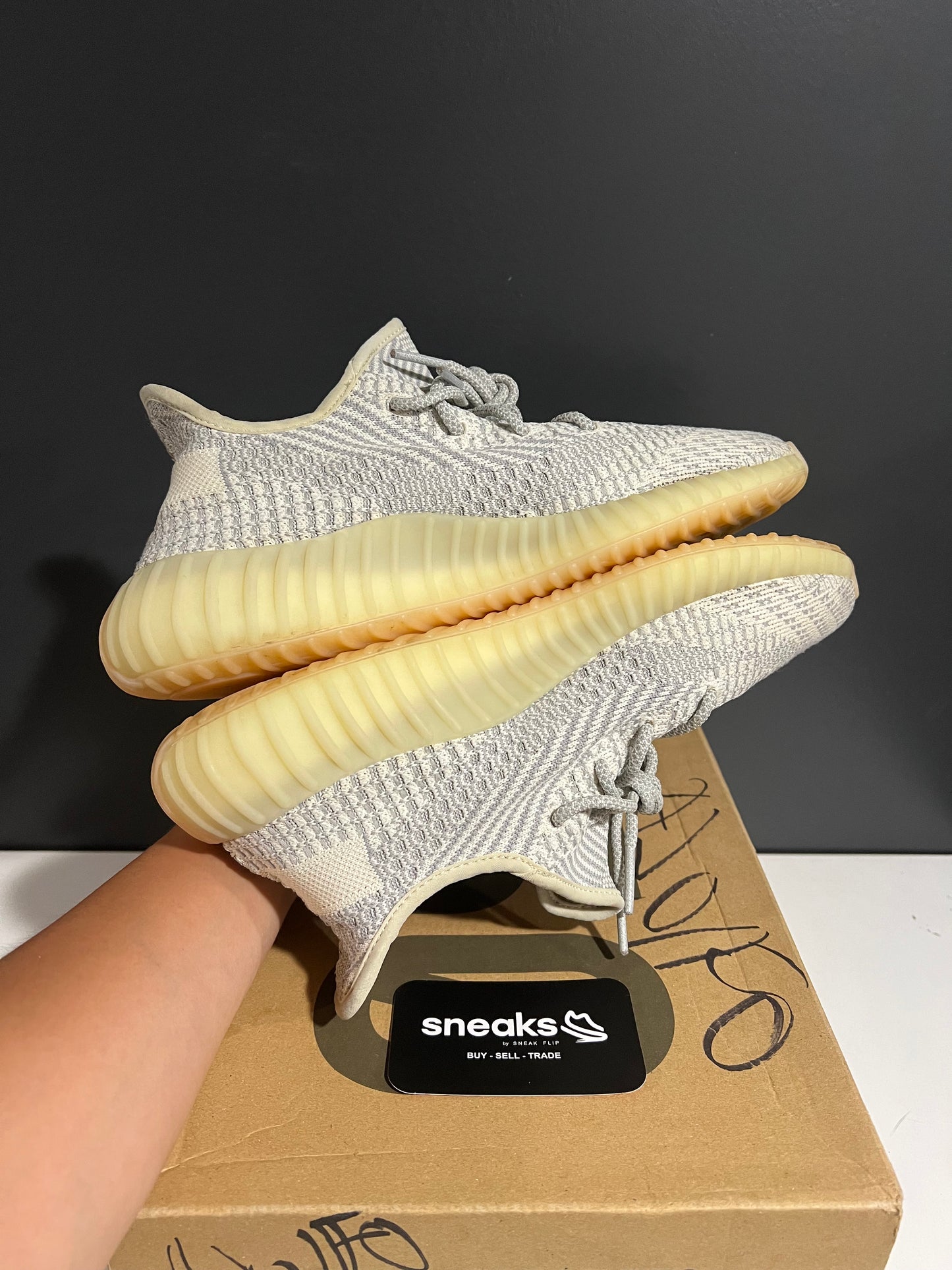 USED Yeezy Boost 350 V2 Lundmark Non-Reflective FU9161 SIZE 9M OG ALL AG25-280