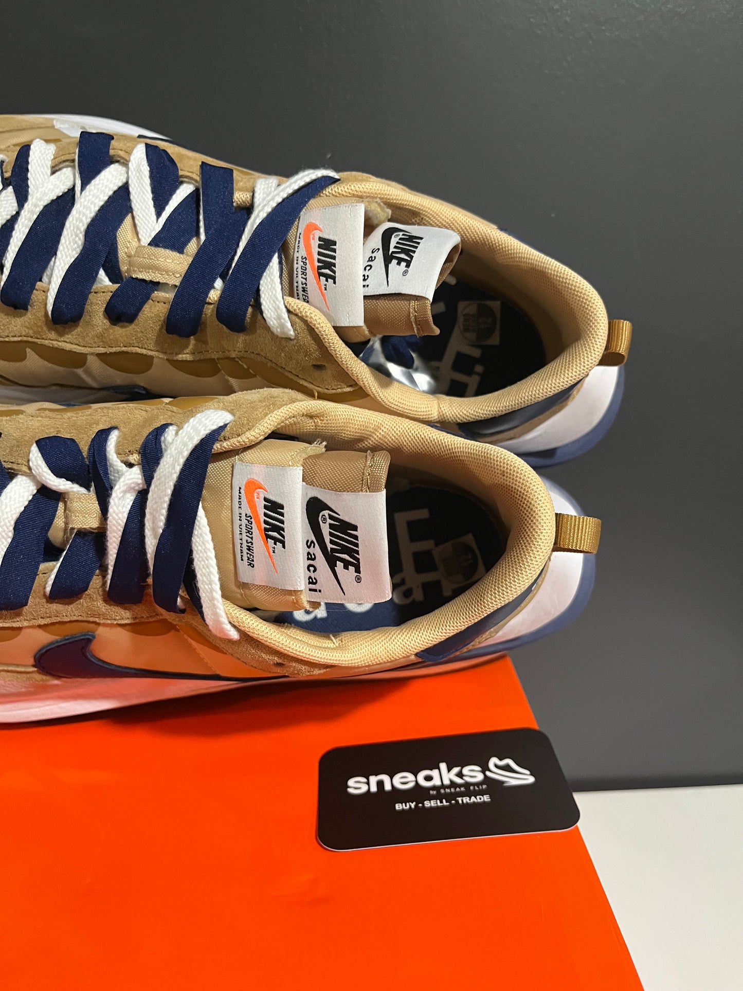 USED sacai x VaporWaffle Sesame Blue Void DD1875-200 SIZE 12M OG ALL
