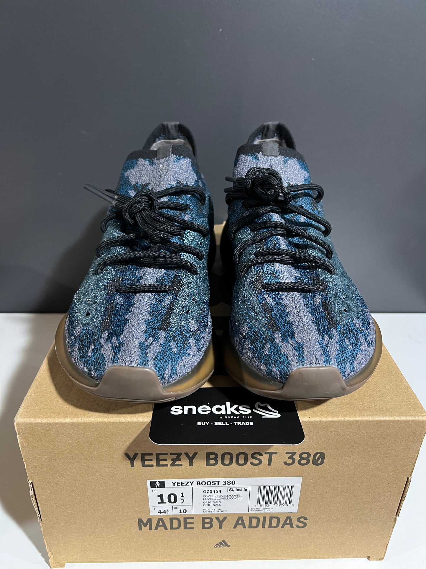 USED Yeezy Boost 380 Covellite GZ0454 SIZE 10.5M OG ALL AG25-54