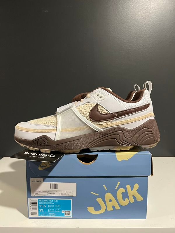 NEW SIZE 11.5M Nike Zoom Field Jaxx Travis Scott Light Chocolate
