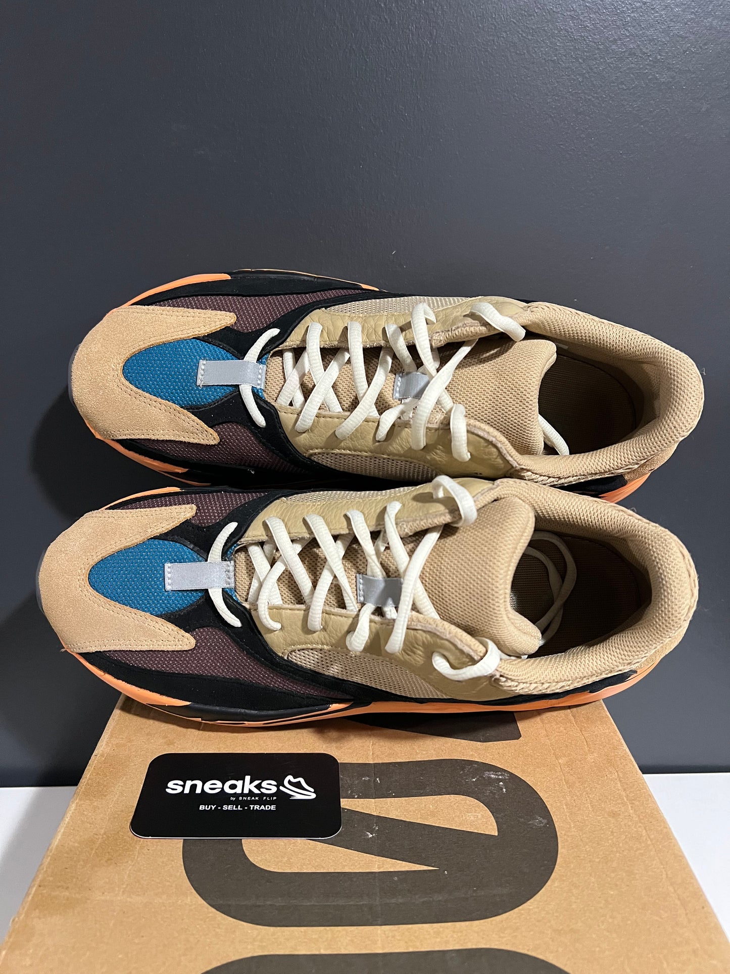USED Yeezy Boost 700 Enflame Amber GW0297 SIZE 12M OG ALL SP25-106