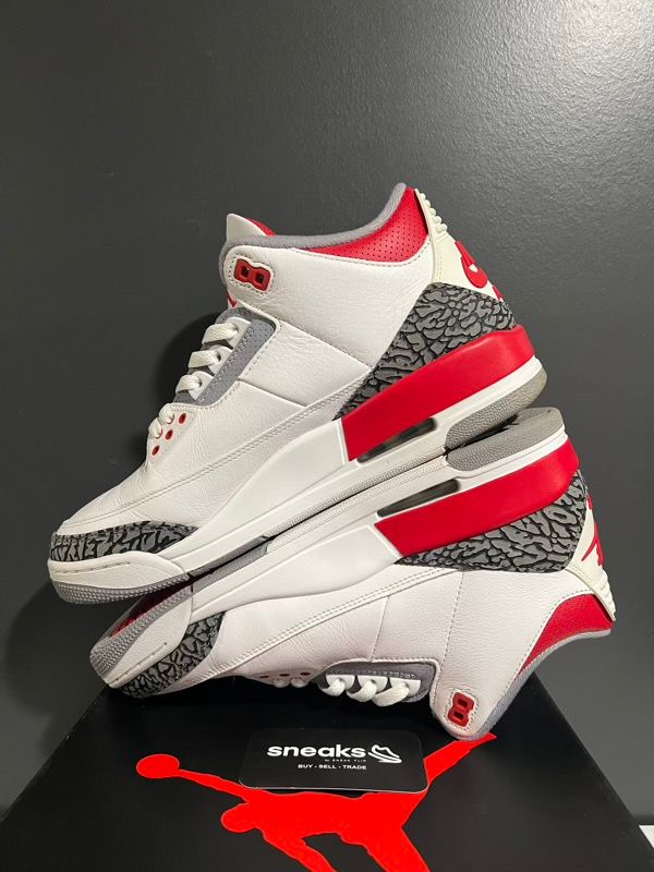 USED SIZE 10.5M  Jordan 3 Retro Fire Red (2022) - Used