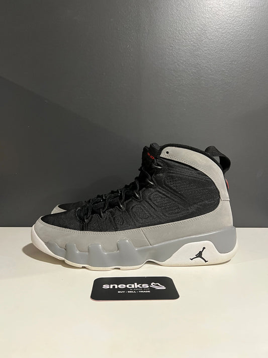 Jordan 9 Retro Particle Grey - Used