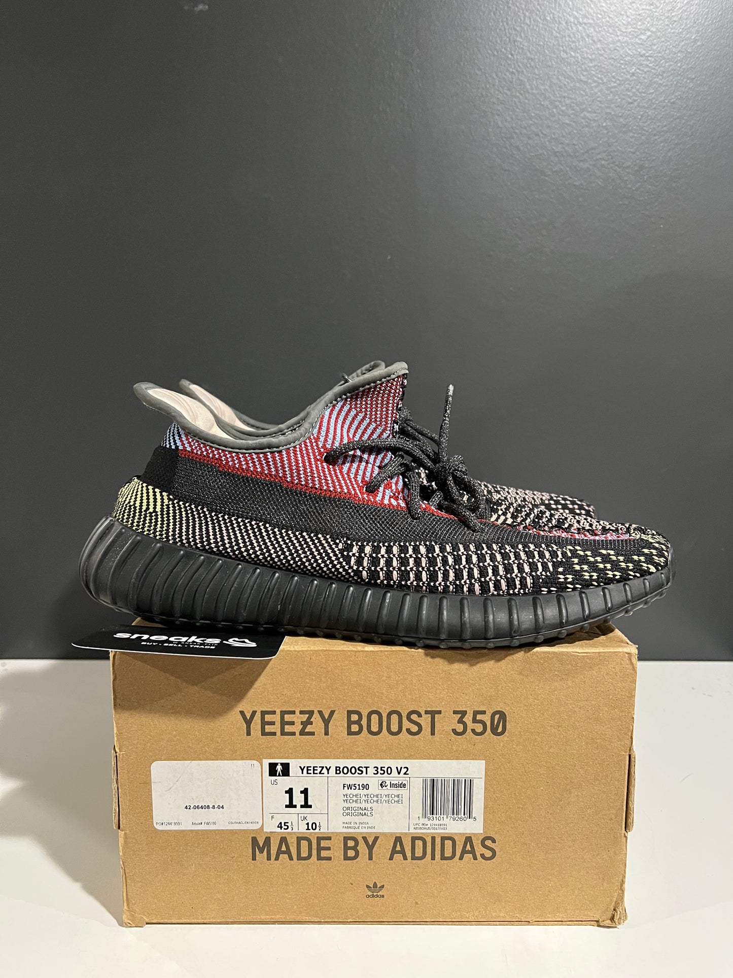 USED Yeezy Boost 350 V2 Yecheil Non-Reflective FW5190 SIZE 11M OG ALL AG25-325