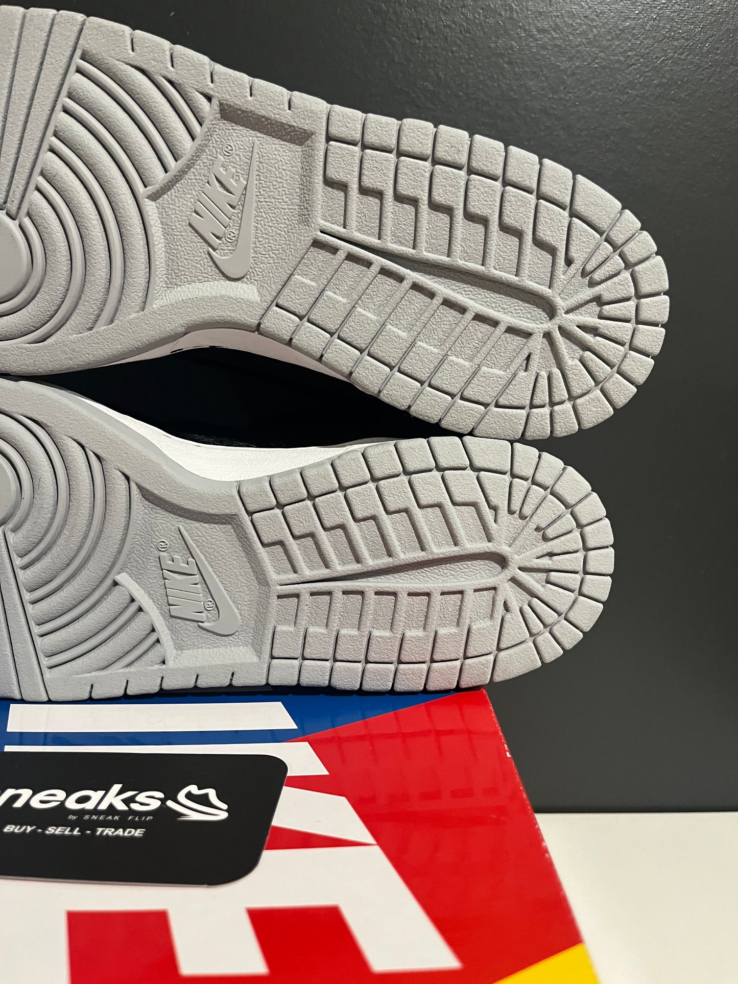 NEW Medicom Toy x Dunk Low SB BE@RBRICK CZ5127-001 SIZE 9.5M OG ALL SP25-159
