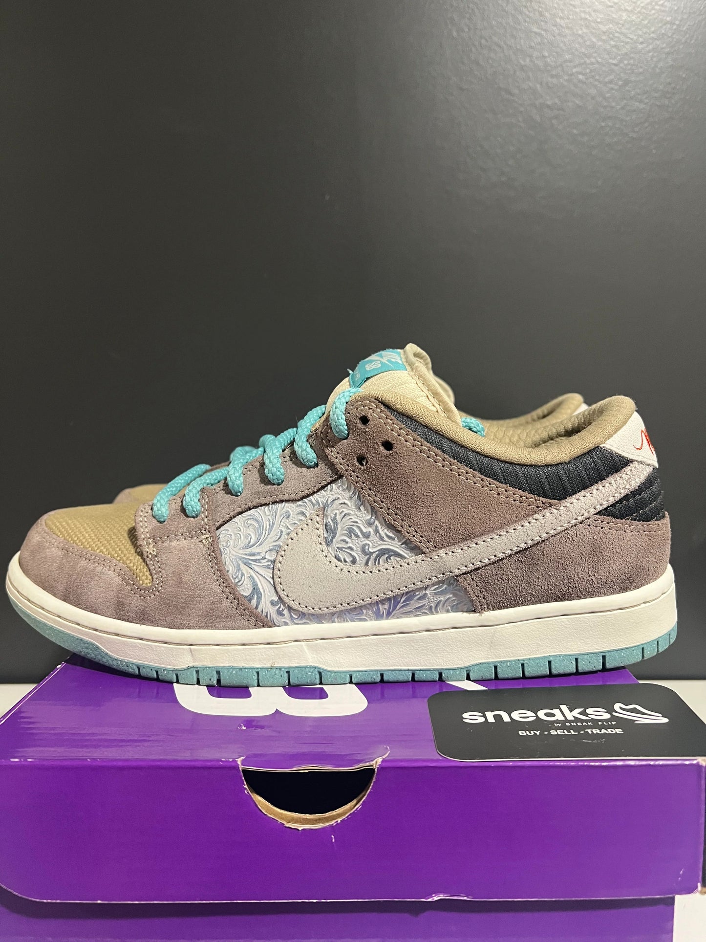 Nike SB Dunk Low Big Money Savings - Used