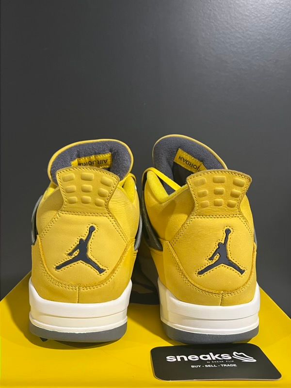 USED SIZE 12M Jordan 4 Retro Lightning (2021) - Used