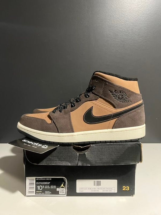 USED SIZE 10.5M Jordan 1 Mid SE Dark Chocolate - Used