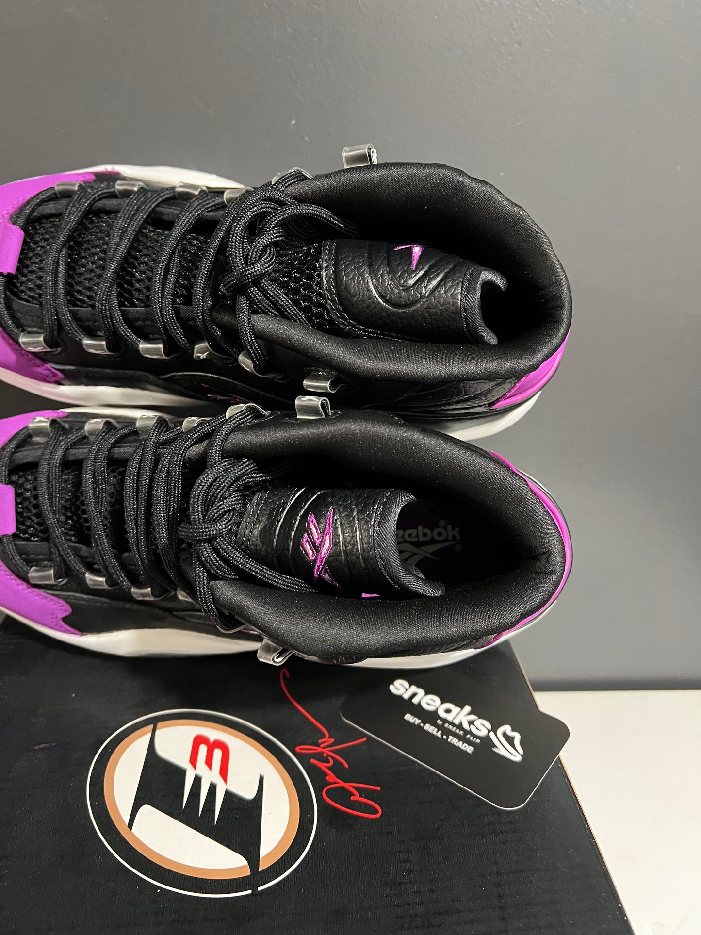 USED Question Mid Black Aubergine GX0240 SIZE 11M OG ALL JY25-192