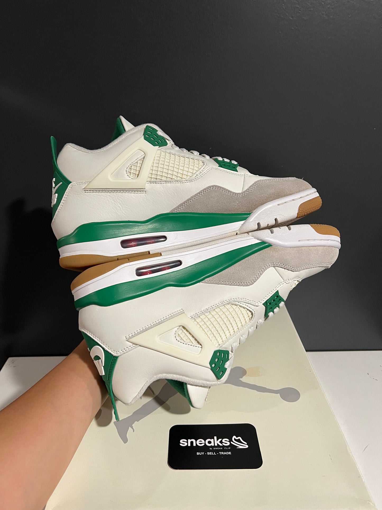 USED Nike SB x Air Jordan 4 Retro SP Pine Green DR5415-103 SIZE 11.5M OG ALL JY25-279