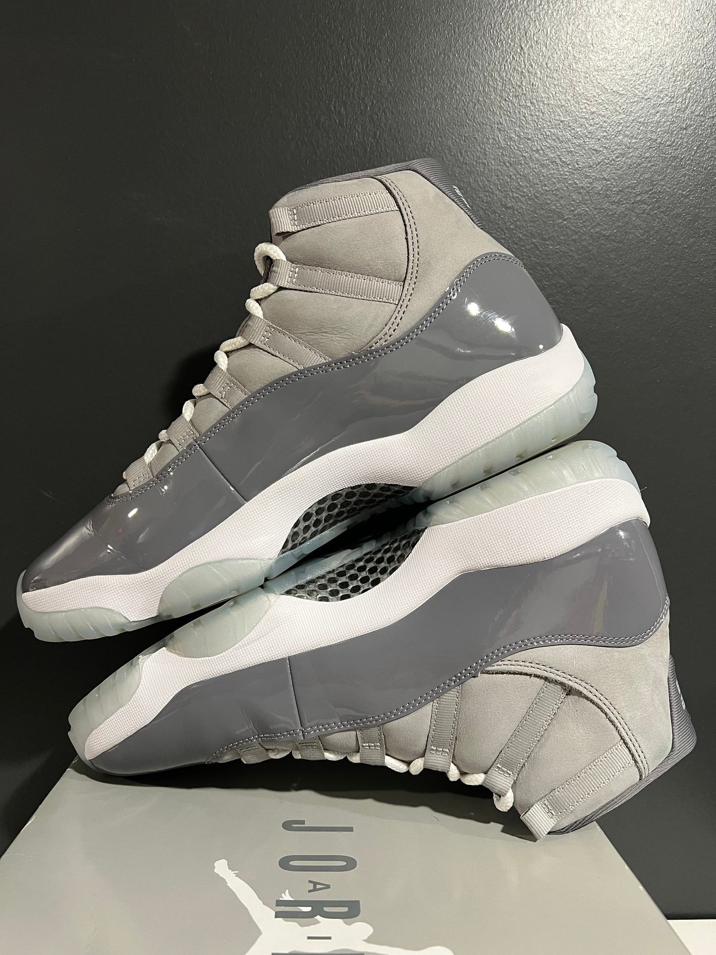 USED Air Jordan 11 Retro Cool Grey 2021 CT8012-005 SIZE 11M OG ALL