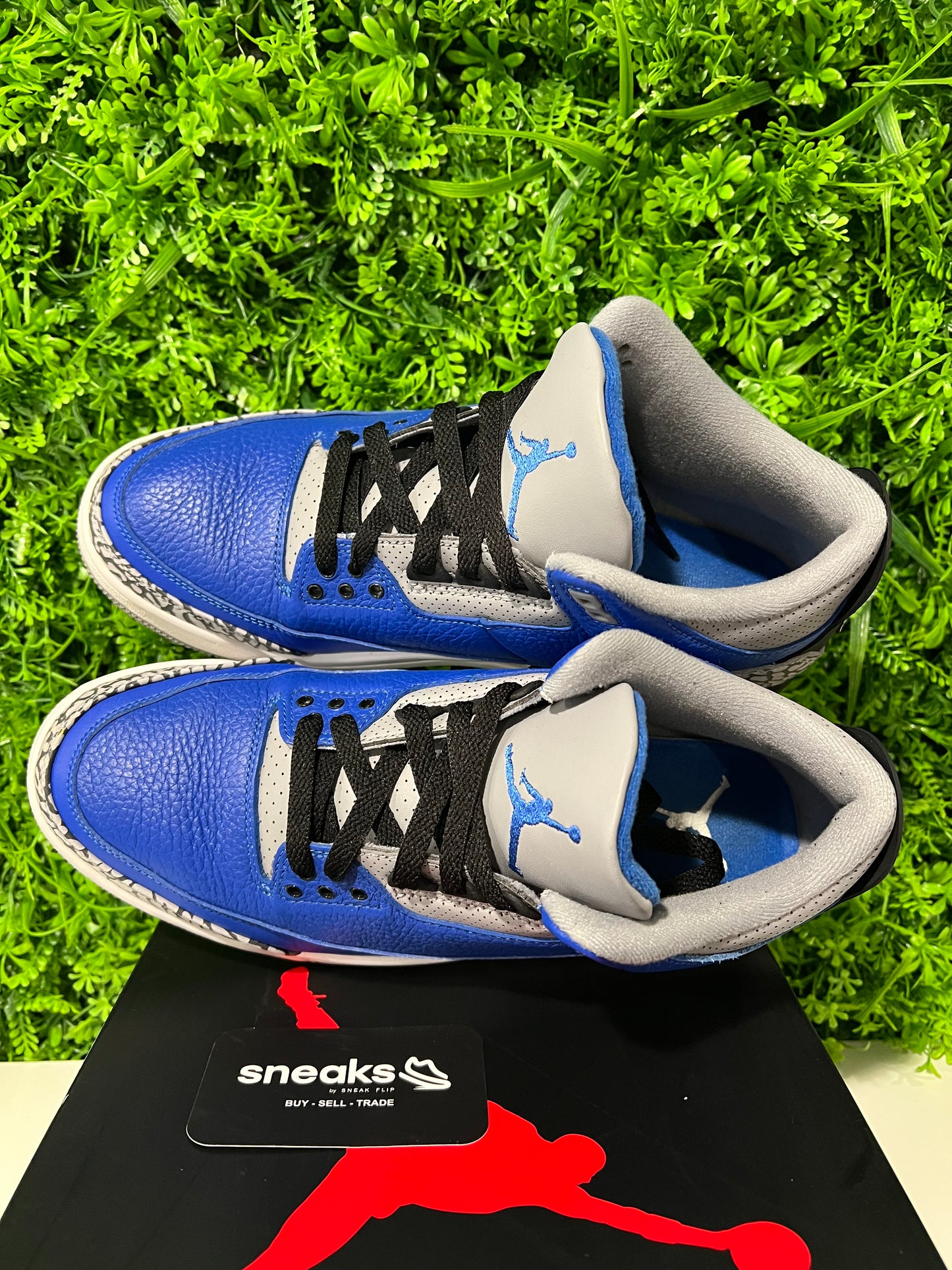 USED Air Jordan 3 Retro Varsity Royal CT8532-400 SIZE 9.5M OG ALL