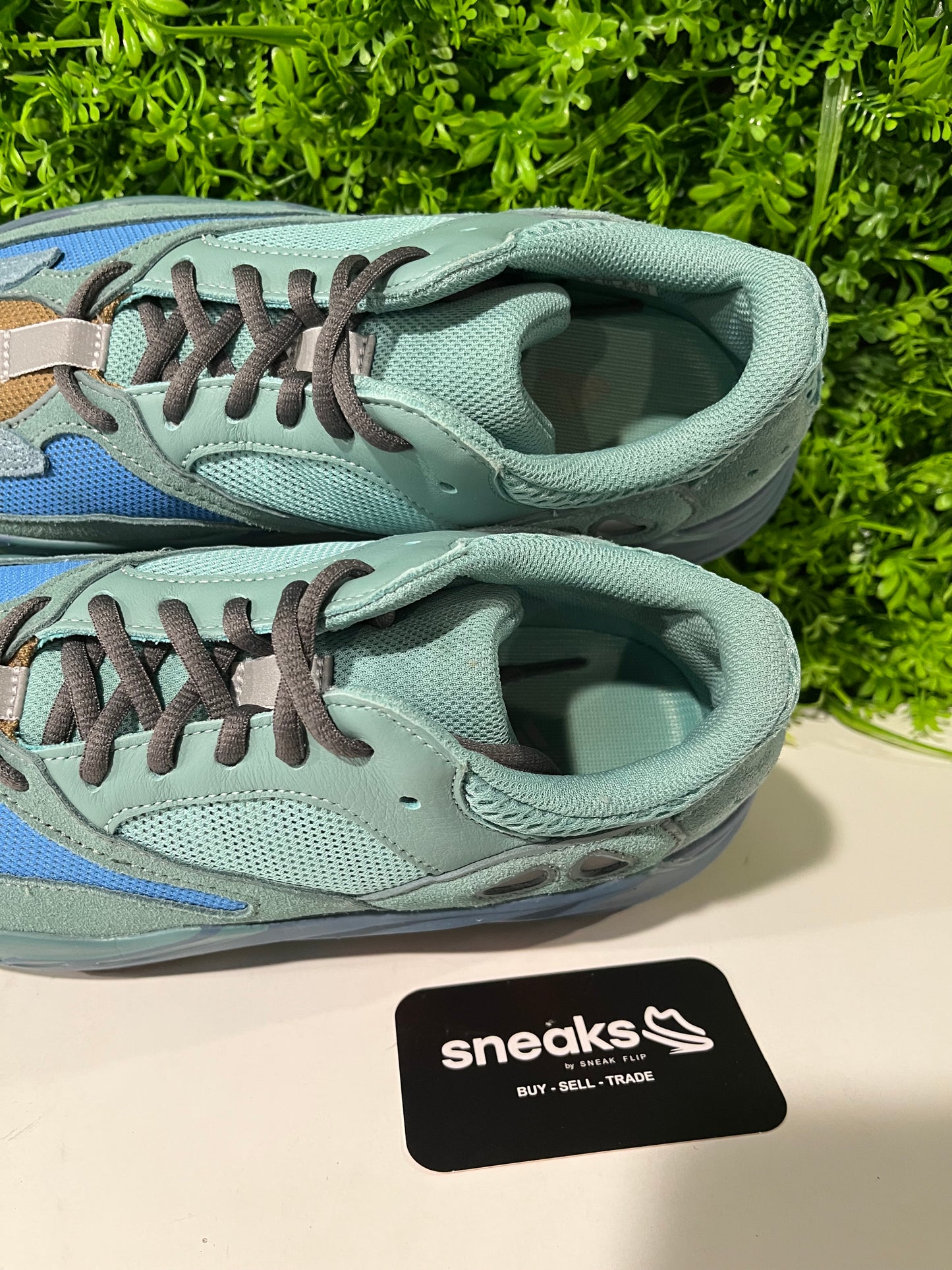 USED Yeezy Boost 700 Faded Azure GZ2002 SIZE 7M NO BOX