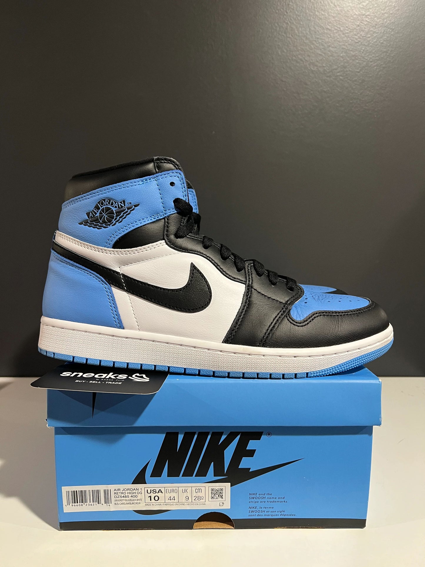 Jordan 1 Retro High OG UNC Toe - Used