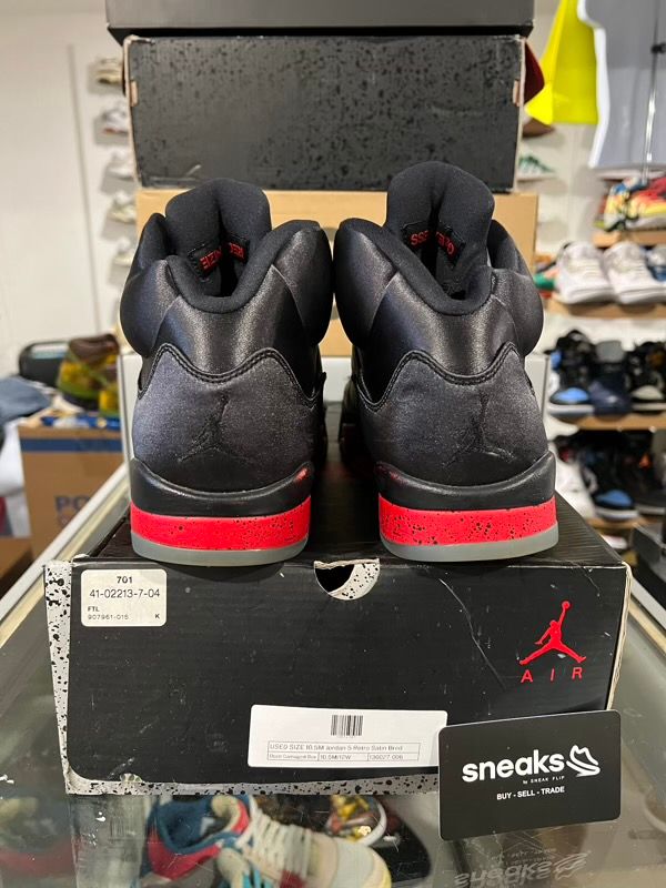 USED SIZE 10.5M Jordan 5 Retro Satin Bred - Used Damaged Box