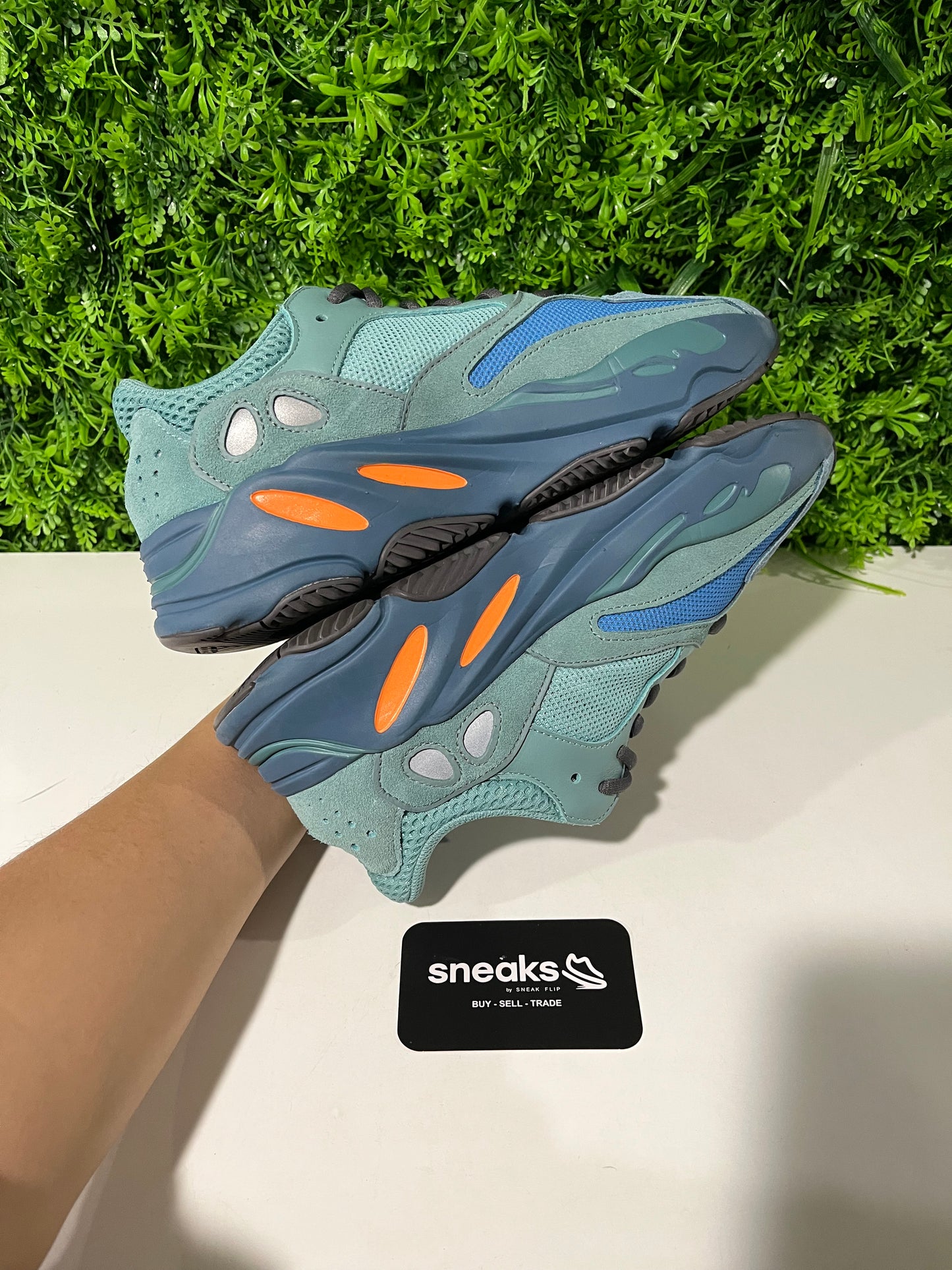 USED Yeezy Boost 700 Faded Azure GZ2002 SIZE 7M NO BOX