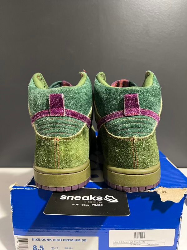 USED SIZE 8.5M Nike SB Dunk High Skunk 420 - Used