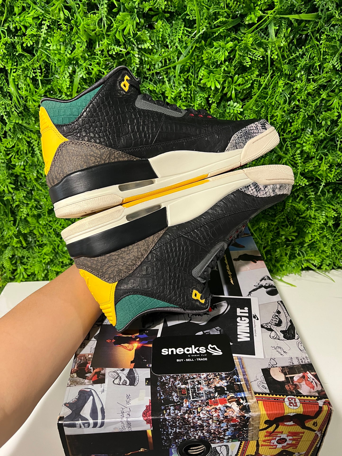 USED Air Jordan 3 Retro SE Animal Instinct 2.0 CV3583-003 SIZE 11M OG ALL