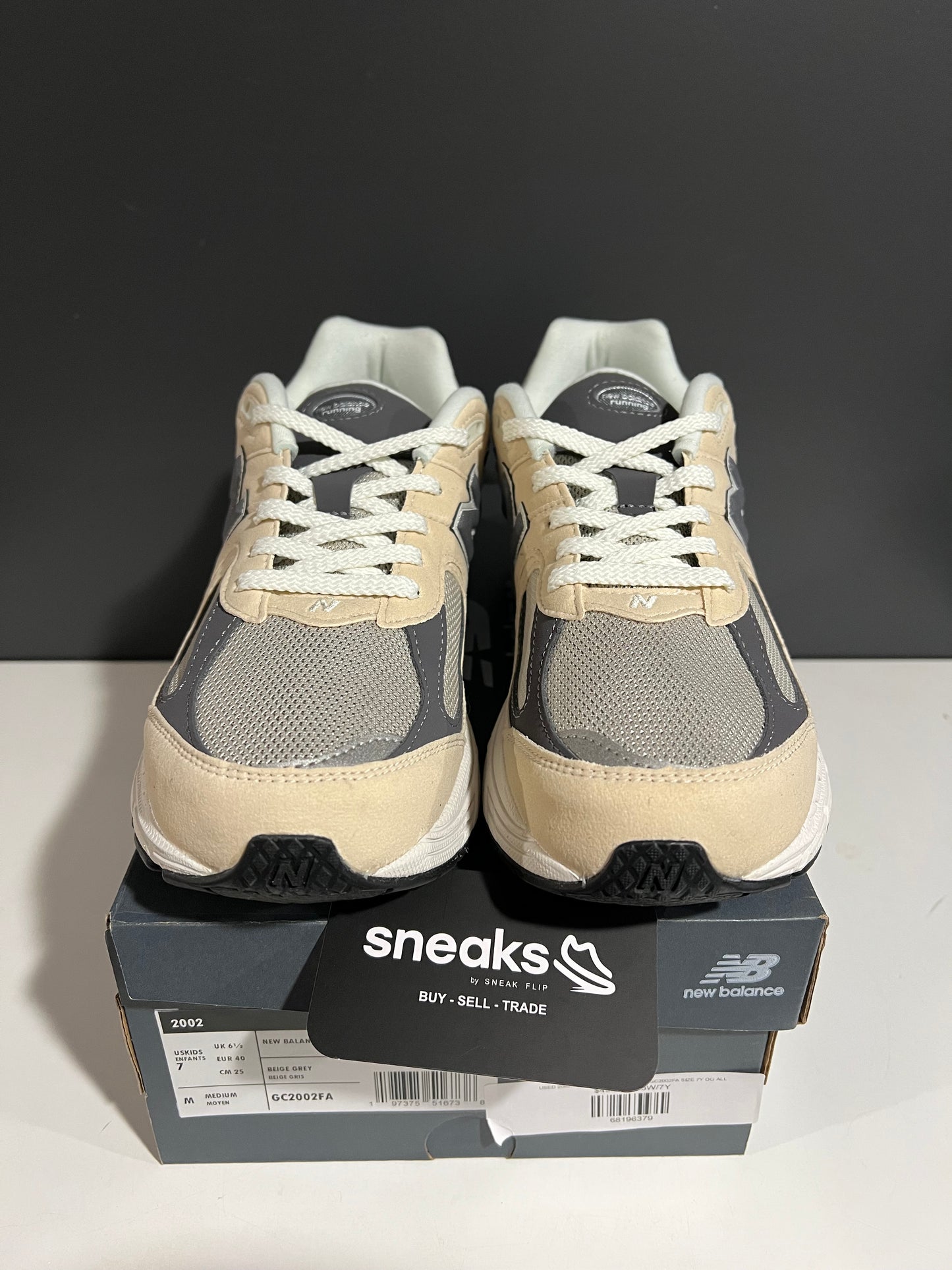 USED 2002R Big Kid Sandstone Magnet GC2002FA SIZE 7Y OG ALL