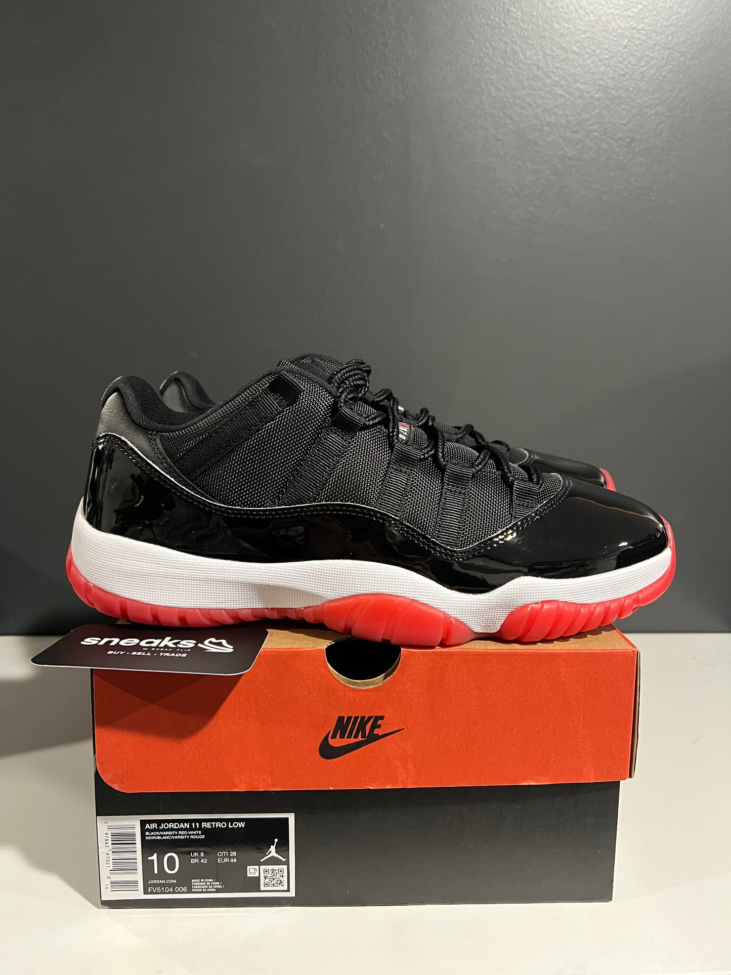 USED Air Jordan 11 Retro Low Bred 2025 FV5104-006 SIZE 10M OG ALL JY25-96