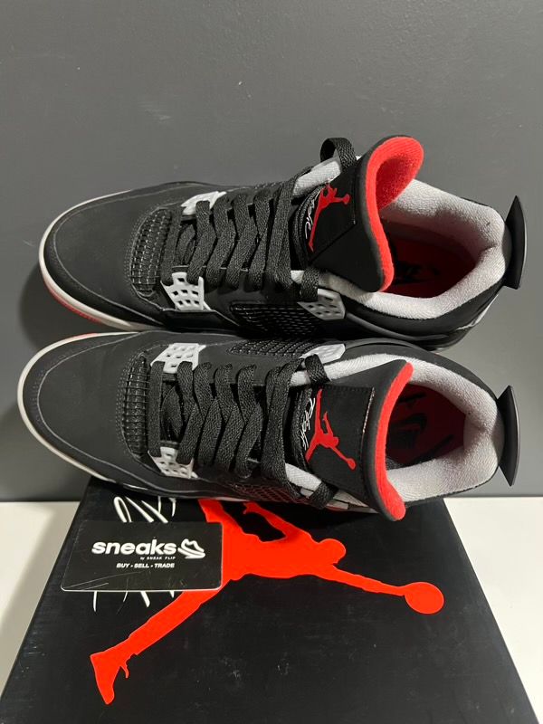 USED SIZE 10M Jordan 4 Retro Bred (2019) - Used