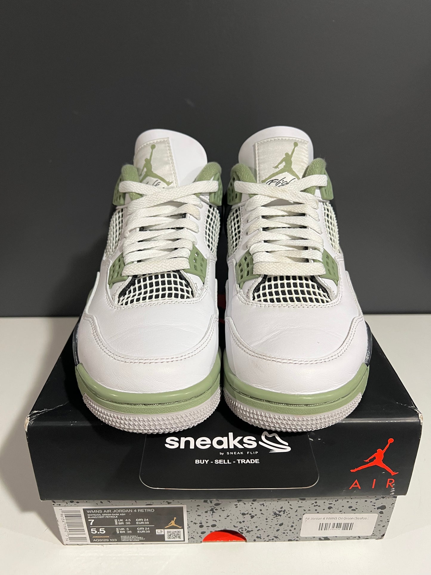 USED Wmns Air Jordan 4 Retro Seafoam AQ9129-103 SIZE 5.5M OG ALL AG25-328