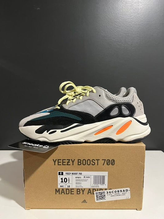 USED SIZE 10.5M adidas Yeezy Boost 700 Wave Runner - Used