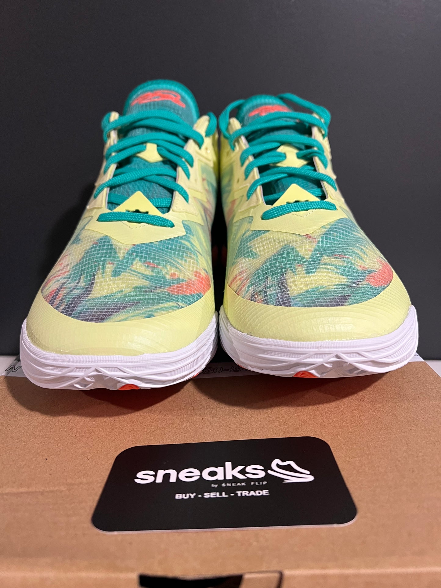 NEW LeBron 18 Low LeBronold Palmer CV7562-300 SIZE 11M OG ALL JY25-187