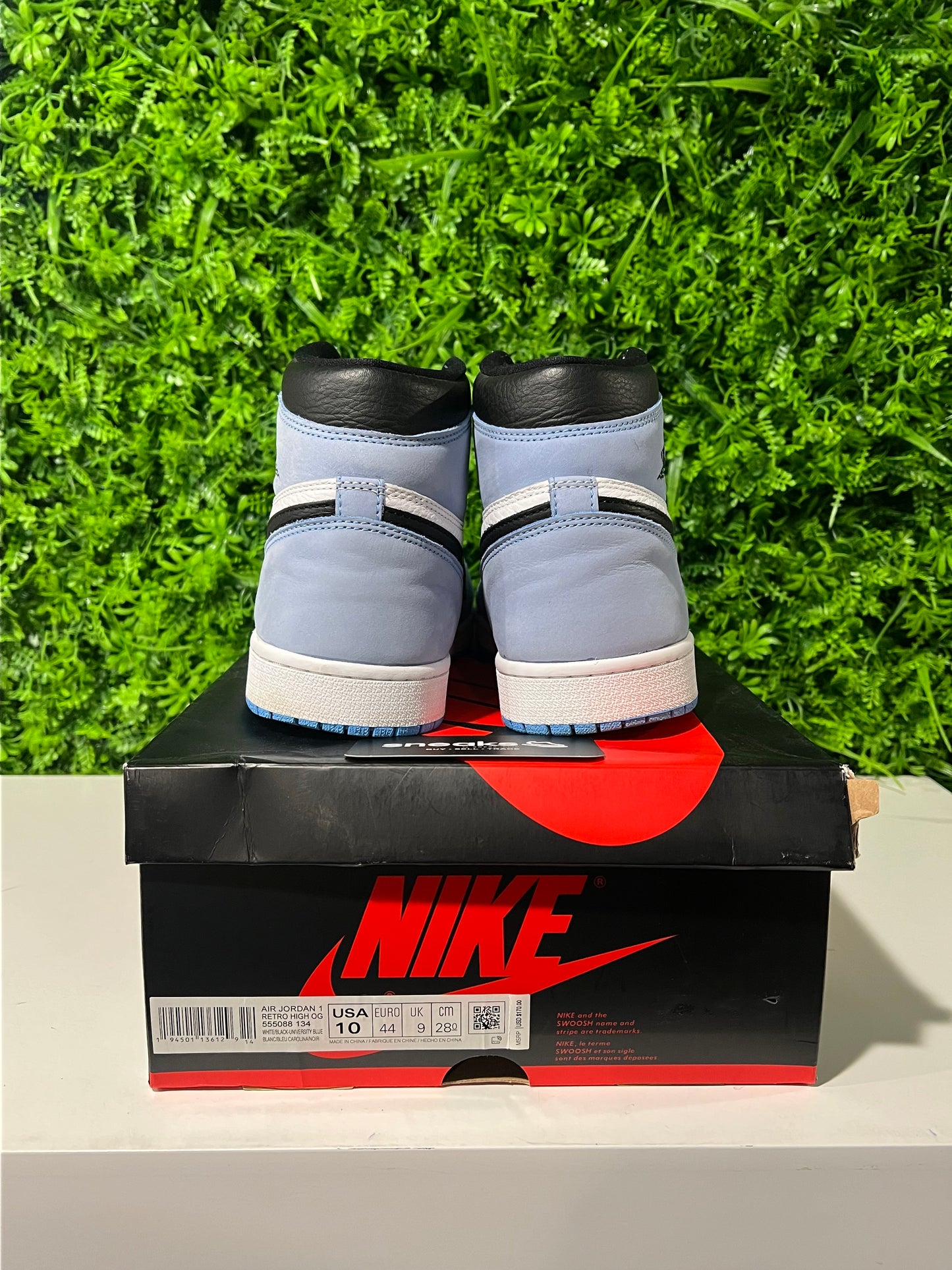 USED Air Jordan 1 Retro High OG University Blue 555088-134 SIZE 10M OG ALL