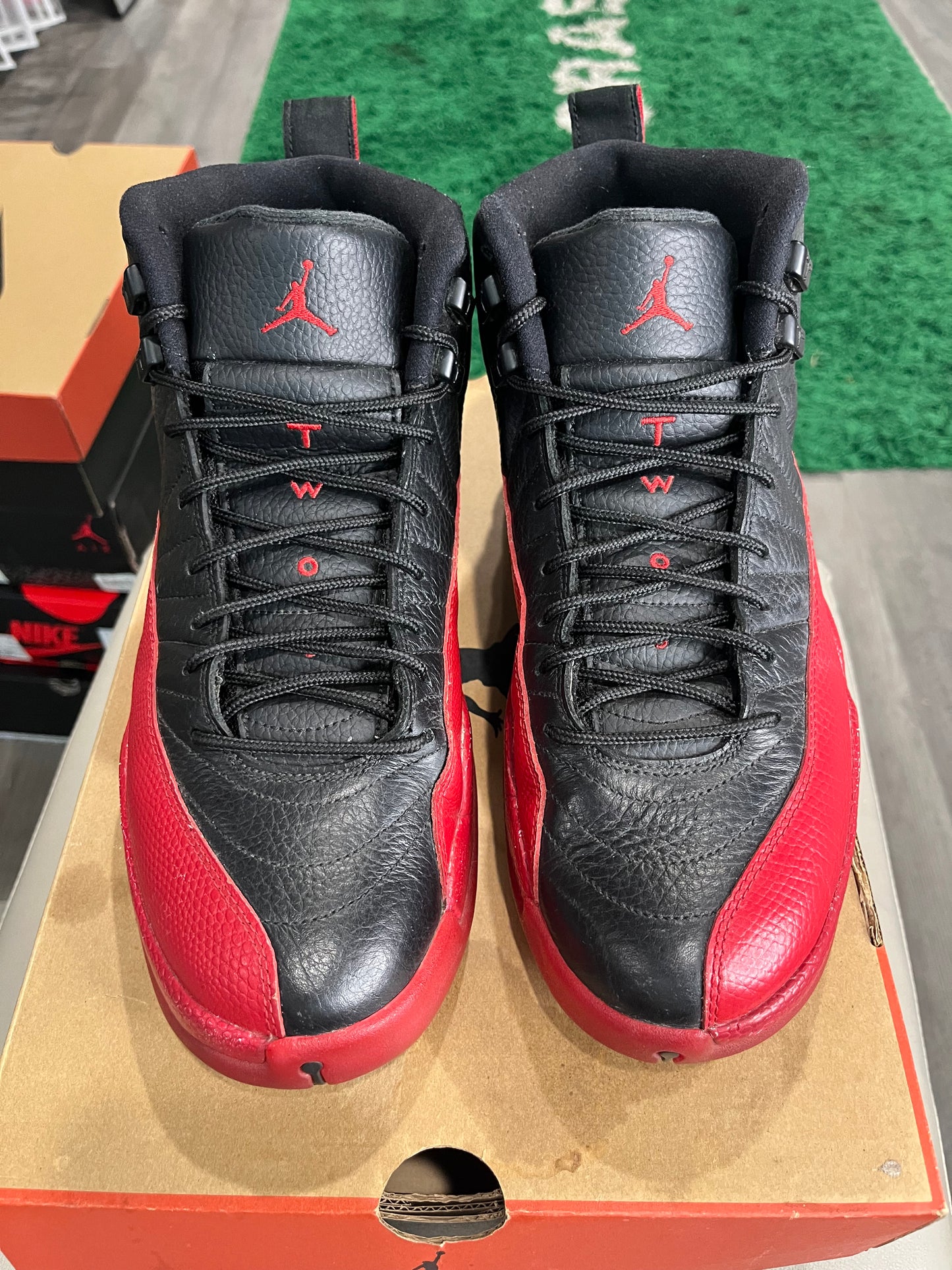 Air Jordan 12 Retro Flu Game 2016 130690-002 USED SIZE 9.5M