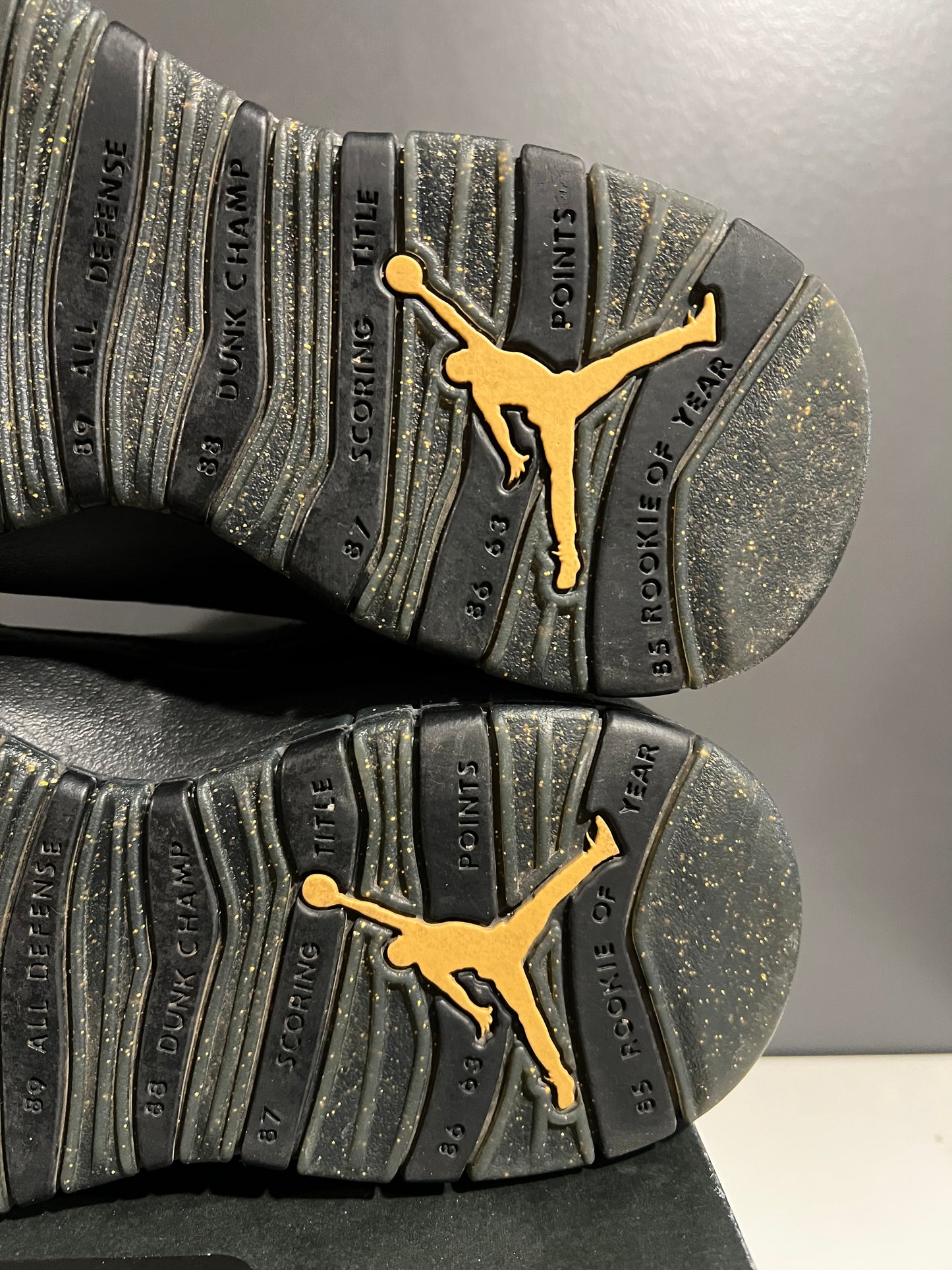 USED Air Jordan 10 Retro NYC 310805-012 SIZE 10M OG ALL AG25-44