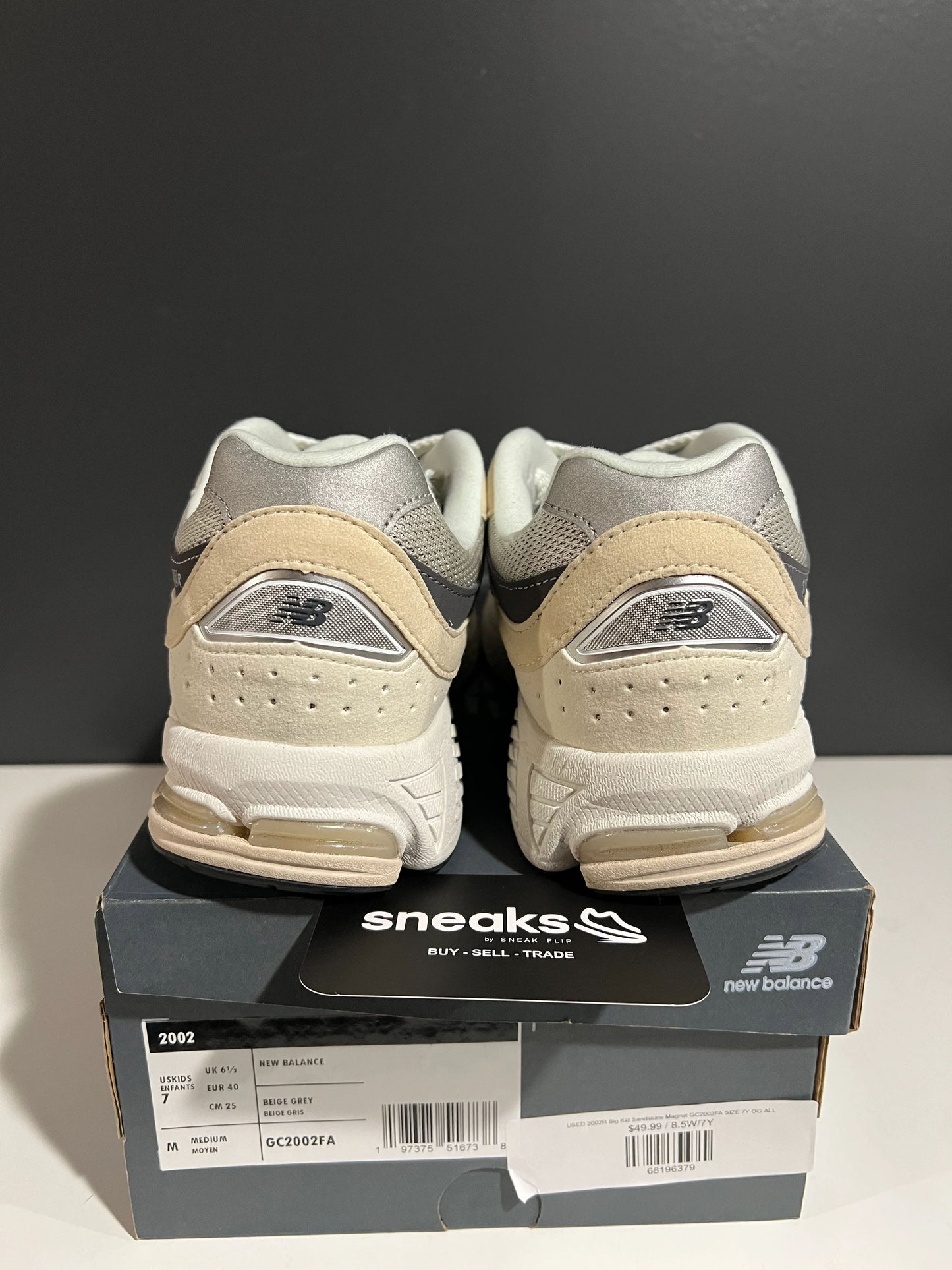 New Balance 2002R Sandstone Magnet - Used