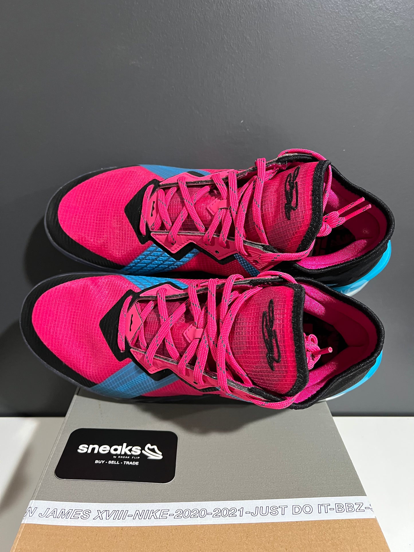 NEW LeBron 18 Low Neon Nights CV7562-600 SIZE 11M OG ALL JY25-188