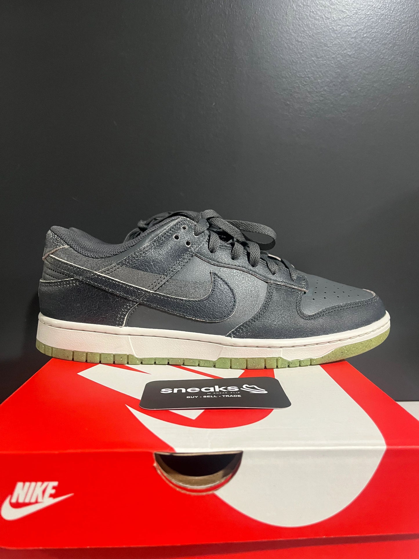 USED SIZE 10.5M Nike Dunk Low Retro PRM Halloween (2022) - Used