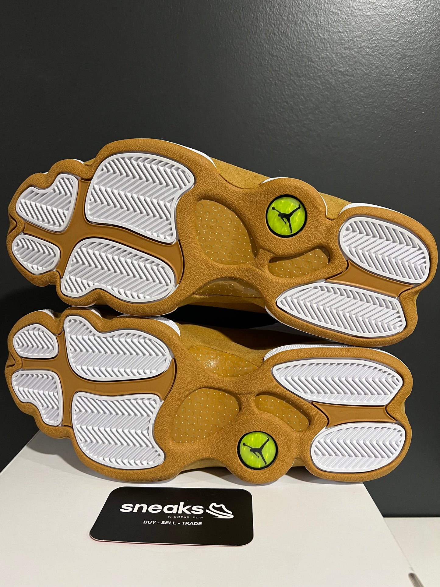 NEW Air Jordan 13 Retro Wheat 2023 414571-171 SIZE 8.5M OG ALL SP25-162