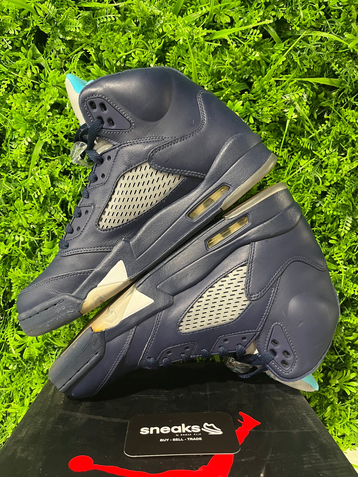 USED Air Jordan 5 Retro Pre-Grape 136027-405 SIZE 10M OG ALL