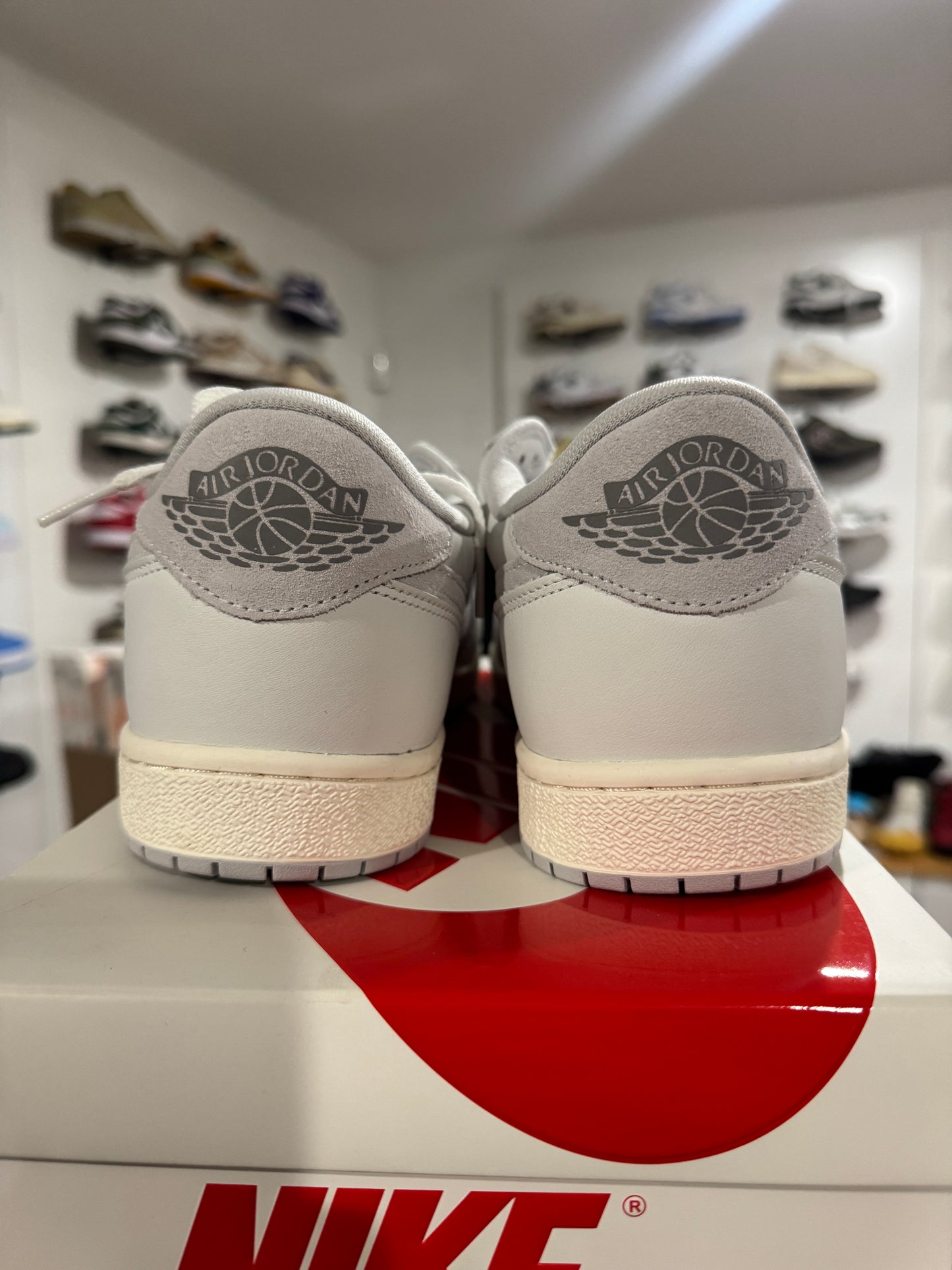 NEW Air Jordan 1 Low ’85 OG Neutral Grey FB9933-100 SIZE 13M OG ALL JY25-300