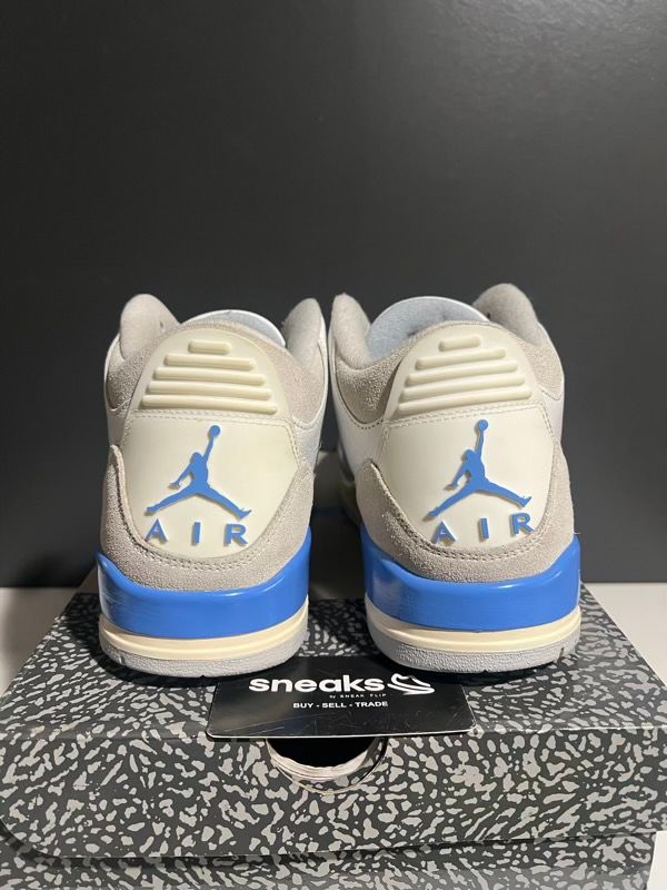 USED SIZE 9.5M Jordan 3 Retro Lucky Shorts - Used