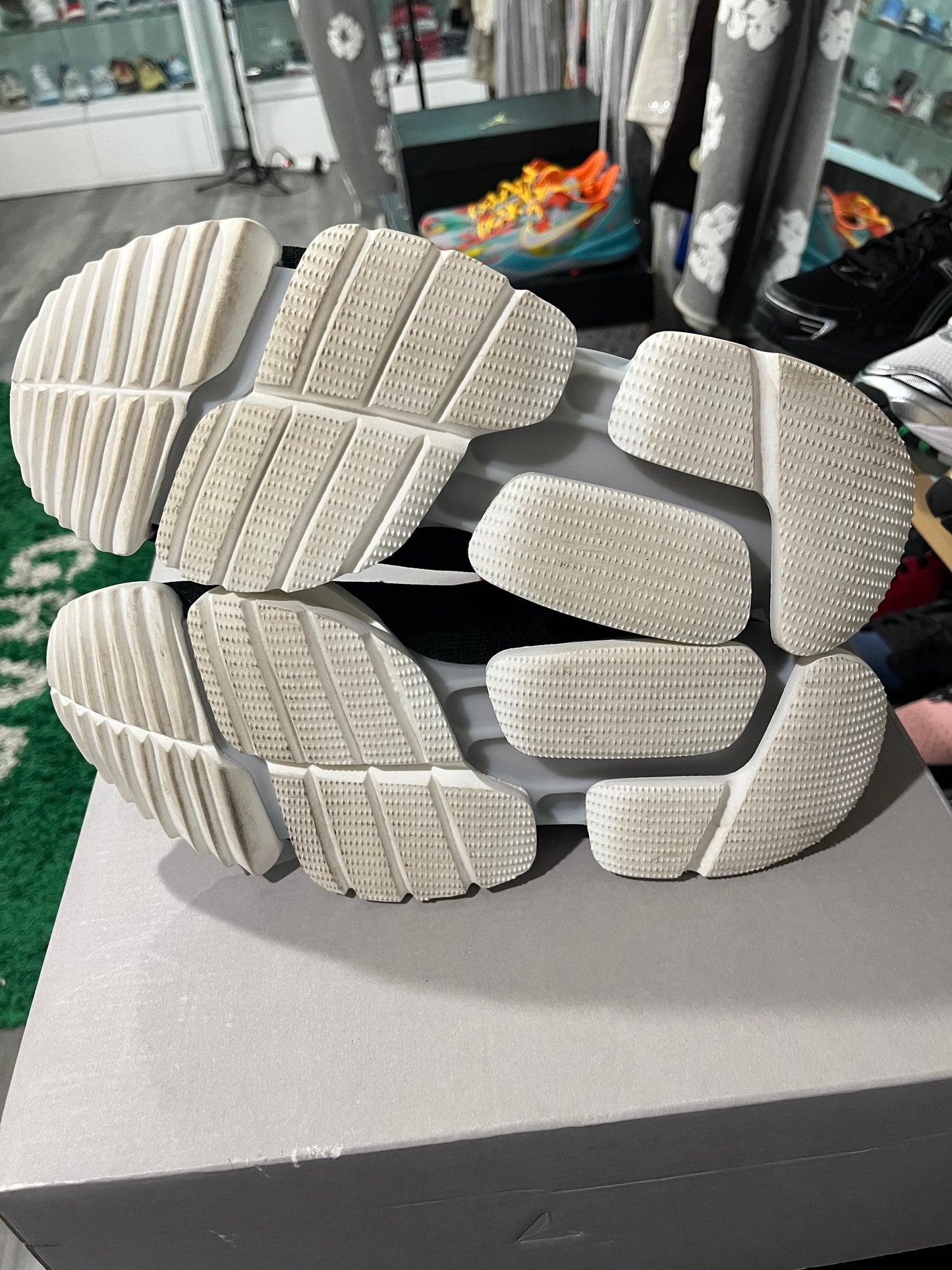 Jordan 1 Retro High OG Black Metallic Gold - Used