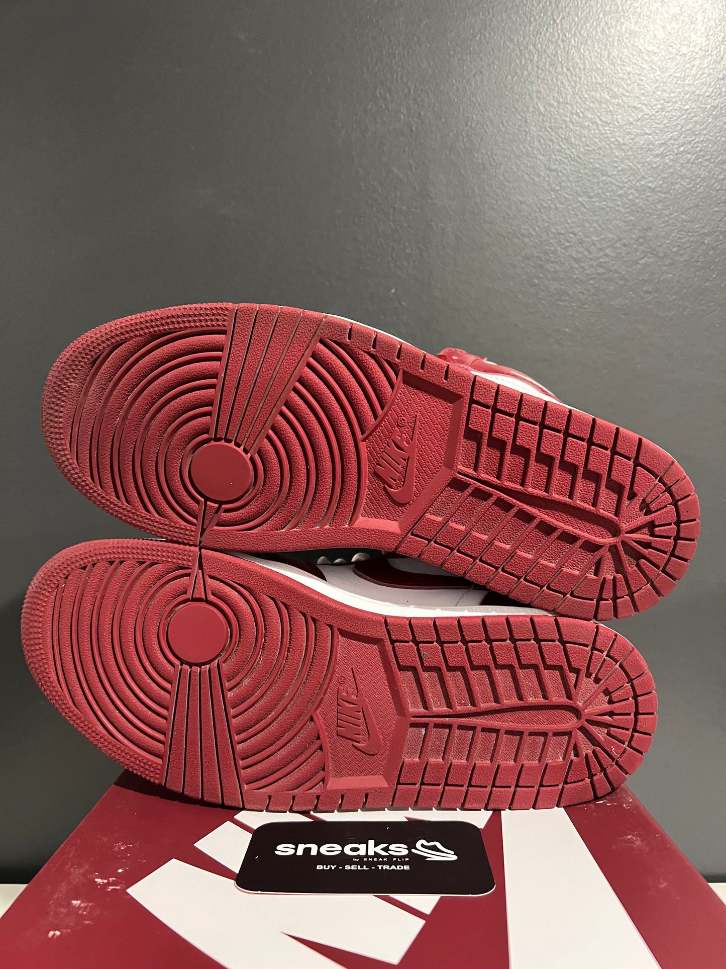 USED Air Jordan 1 Retro High OG Artisanal Red DZ5485-160 SIZE 8M OG ALL AG25-369